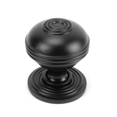 Round Knobs